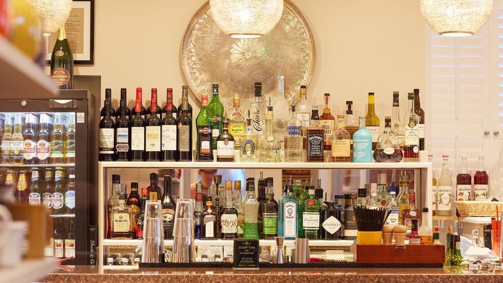Ziggurat Boutique Hotel Saint Peter Port Екстериор снимка