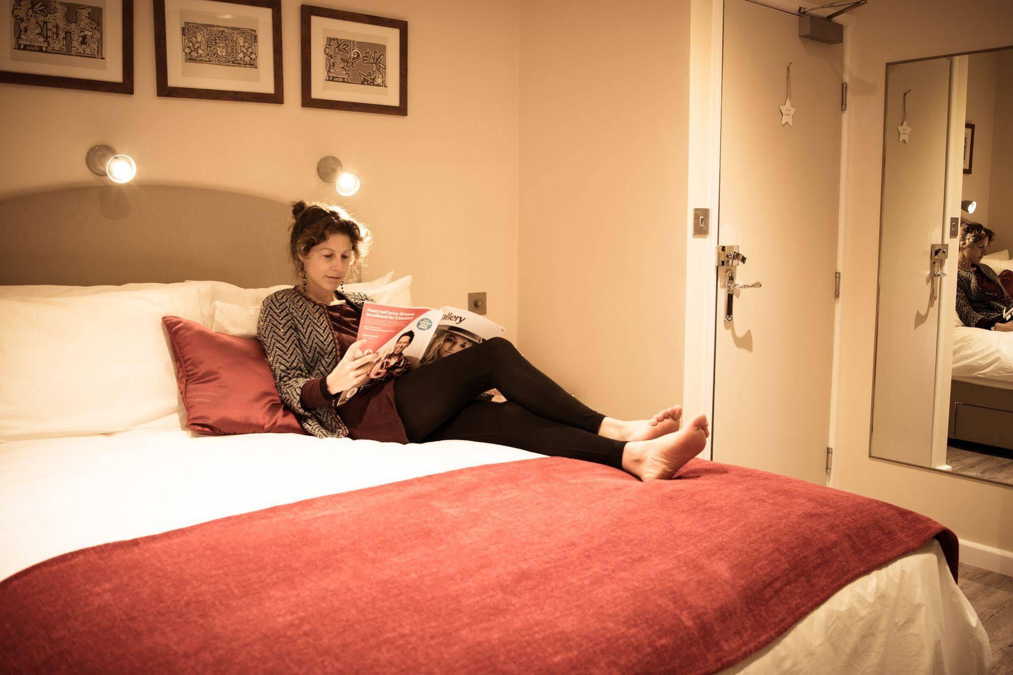 Ziggurat Boutique Hotel Saint Peter Port Екстериор снимка